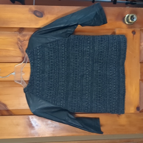 GRYPHON* size M genuine leather 3/4 sleeve round neck casual sweater sweatshirt - Picture 9 of 15